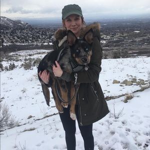 Meet your Posher, Claire